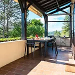 Domaine Pour 8 Personnes Avec Piscine