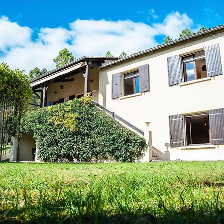 Holiday home Domaine Pour 8 Personnes Avec Piscine Auriac-du-Perigord