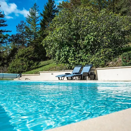 Domaine Pour 8 Personnes Avec Piscine *