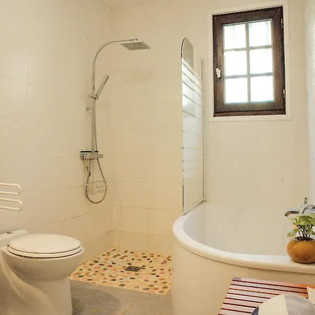 Domaine Pour 8 Personnes Avec Piscine