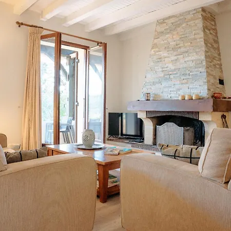 Domaine Pour 8 Personnes Avec Piscine *