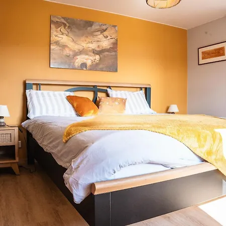 Domaine Pour 8 Personnes Avec Piscine Auriac-du-Perigord